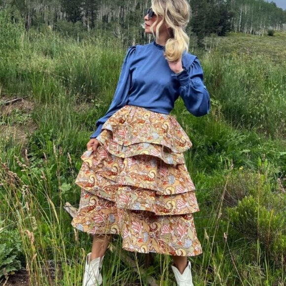 Buru full tier skirt— Teagan Tiered Skirt MIDI - Paisley Stripe